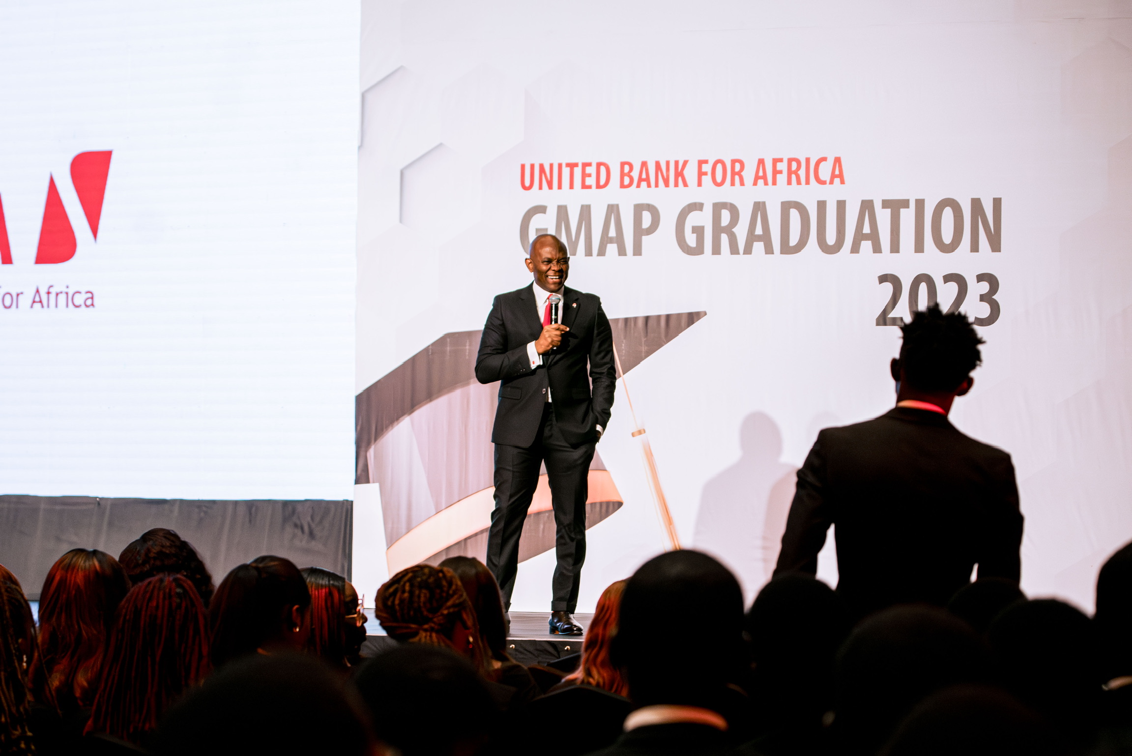 UBA : Bâtir l'Excellence et Cultiver les Futurs Leaders Africains